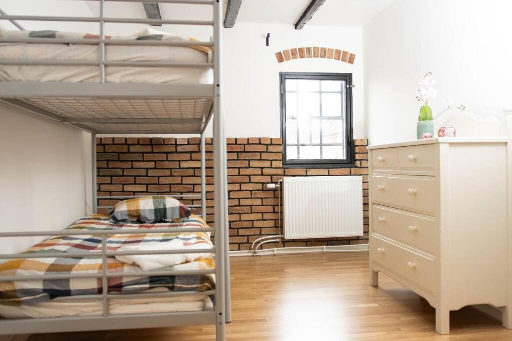 Historical Malt Factory Apartment, 6 Bedrooms, Sleeps 12 , Hot Tub Helsingborg Luaran gambar