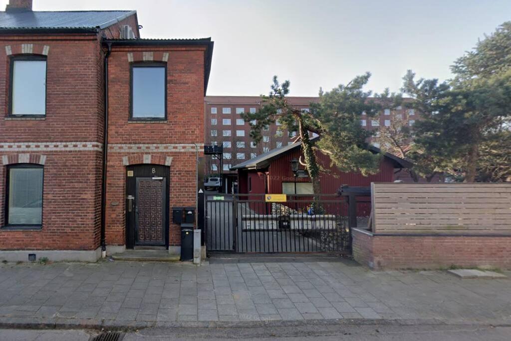 Historical Malt Factory Apartment, 6 Bedrooms, Sleeps 12 , Hot Tub Helsingborg Luaran gambar